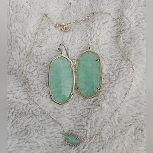 Kendra Scott Gold and Green Jewelry Set
